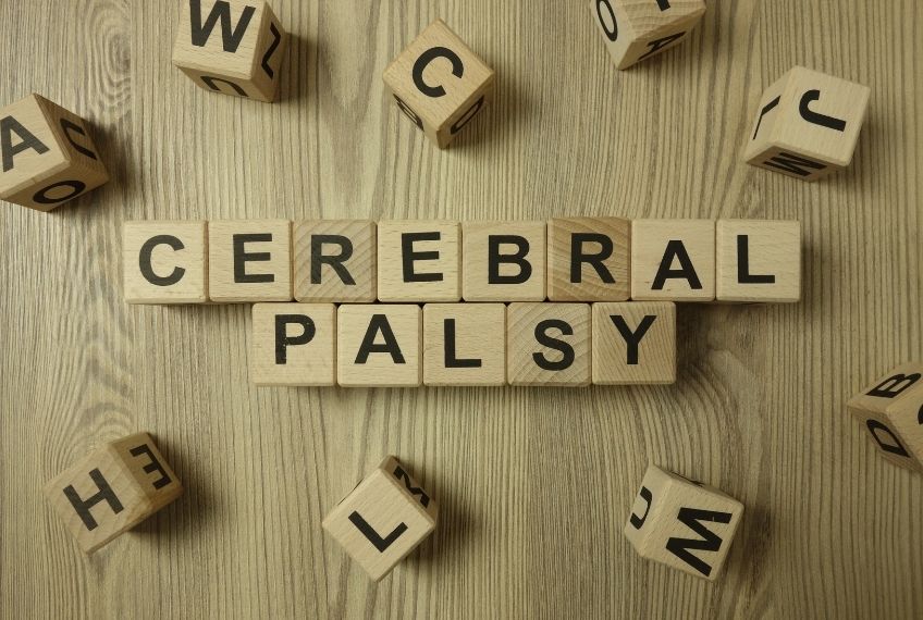 מה עושים כאשר נולד ילד עם שיתוק מוחין?