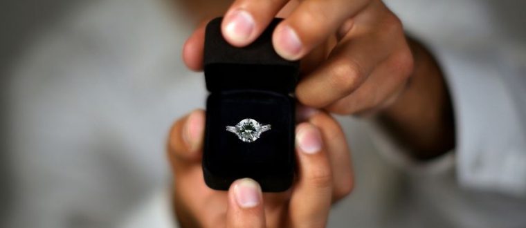 דרך המידה, סוג הזהב ואפילו היהלום: המדריך המלא לבחירת טבעת אירוסין